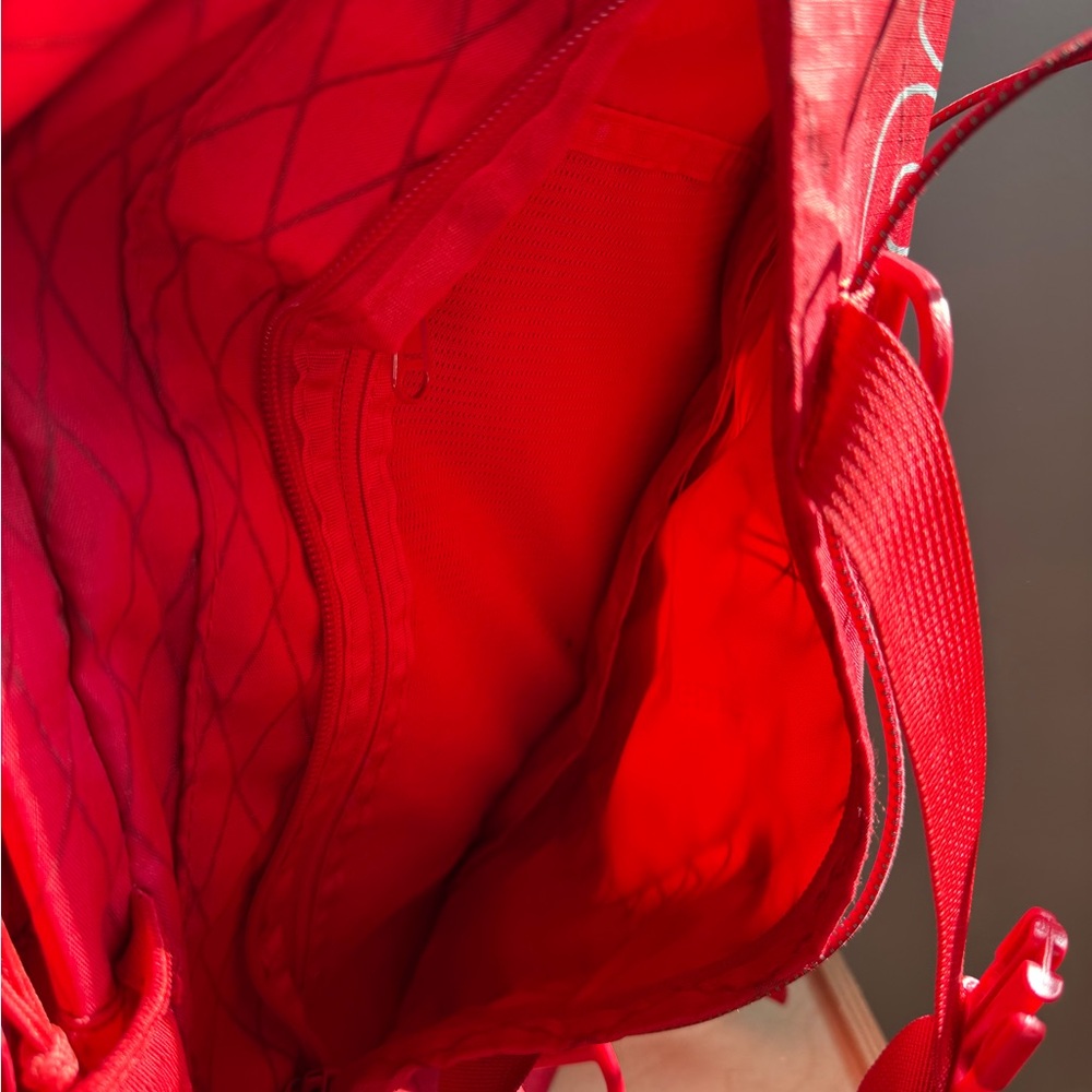 Supreme Scarlet Backpack with Logo - Picture 3 of 8